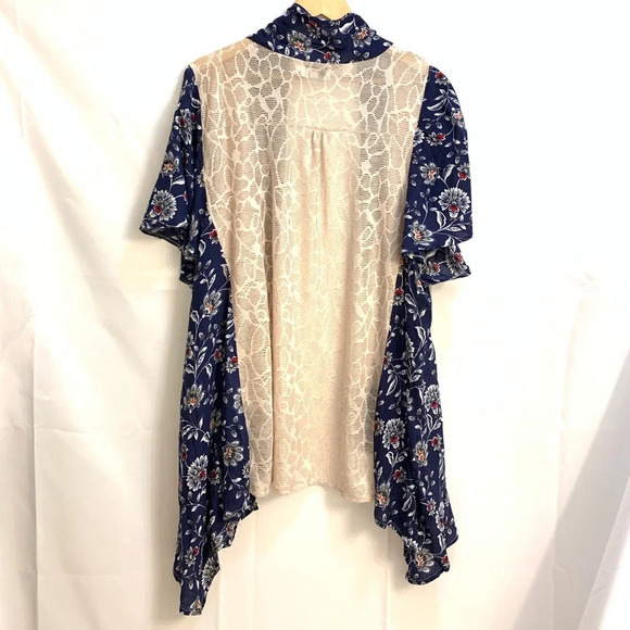 Arianna by Howard’s Tan Lace and Navy Blue Floral Kimono Duster - One Size - Picture 6 of 9